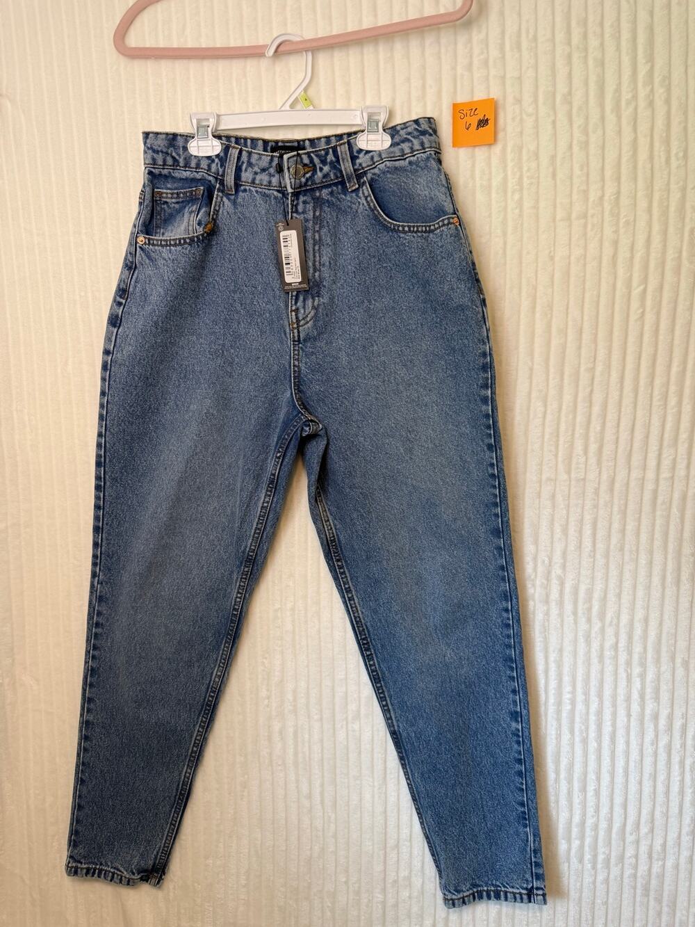 NWT pretty Little Thing Jeans size 6